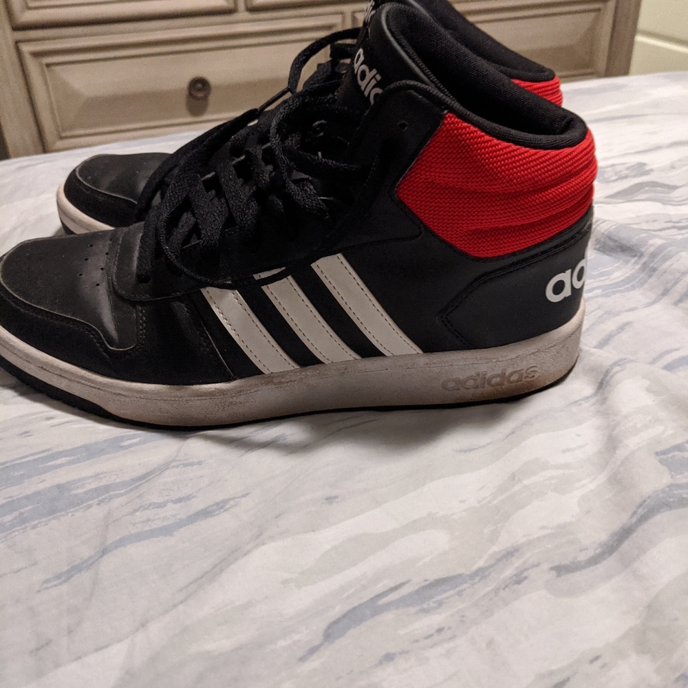 Want new shoes - Picture 1 of 4
